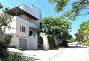 Гостевой дом На улице Петра Королёва 15/1