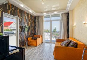 №12. Студия с видом на море